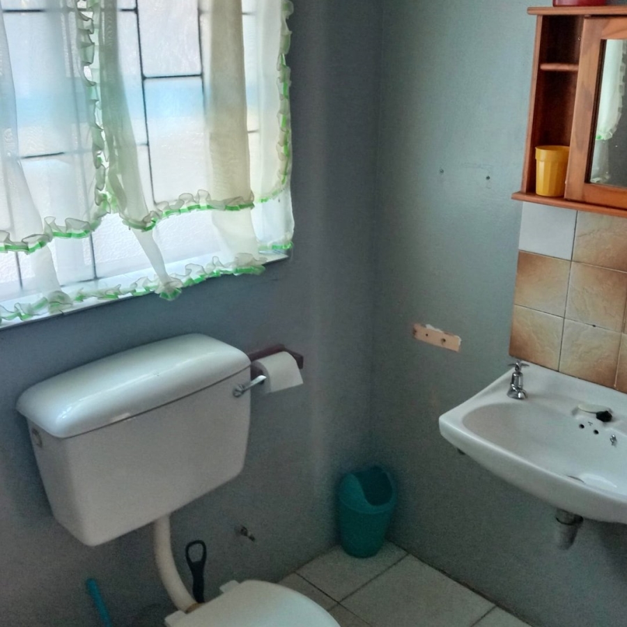 2 Bedroom Property for Sale in Gaylee Western Cape